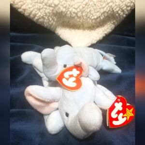 Beanie Babies Peanut